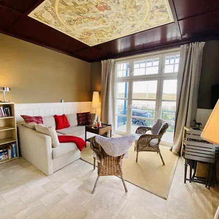Strandpalais/lee Apartment *